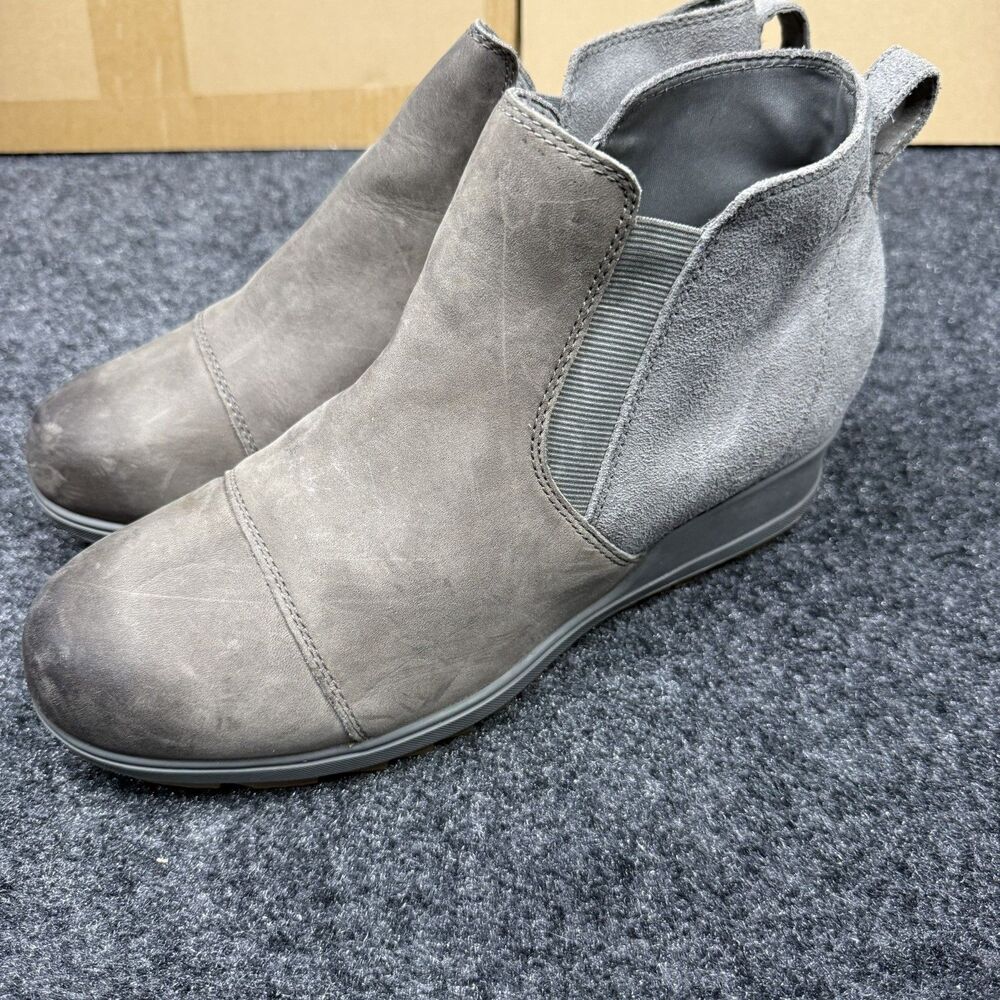 Sorel Gray Evie II Chelsea Suede Leather Booties Waterproof Hidden Wedge Size 11